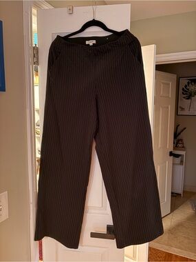 Max Studio Black Pinstripe Wide-Leg Dress Pants
